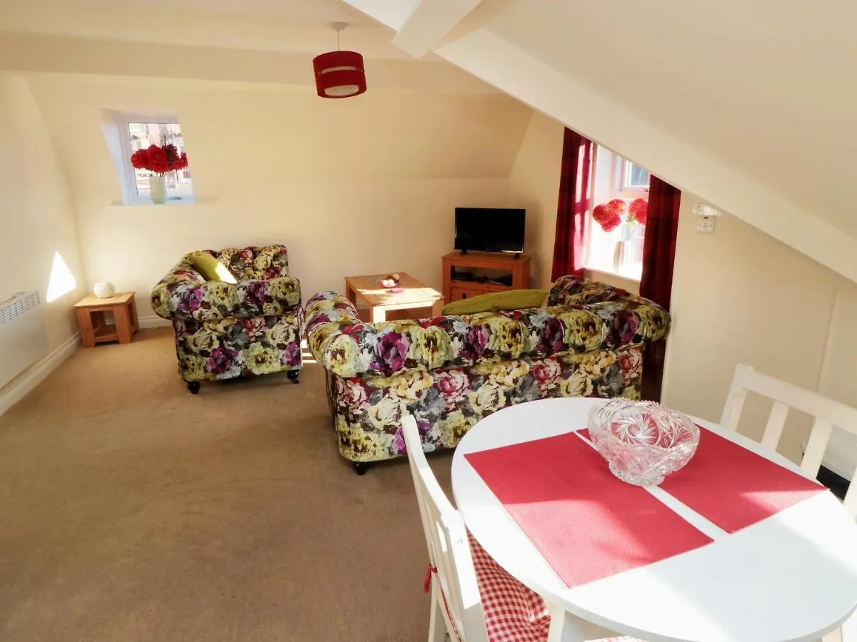 Carisbrooke House, Apartment 6 Scarborough